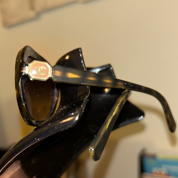 Chanel Sunglasses - Picture 12 of 13